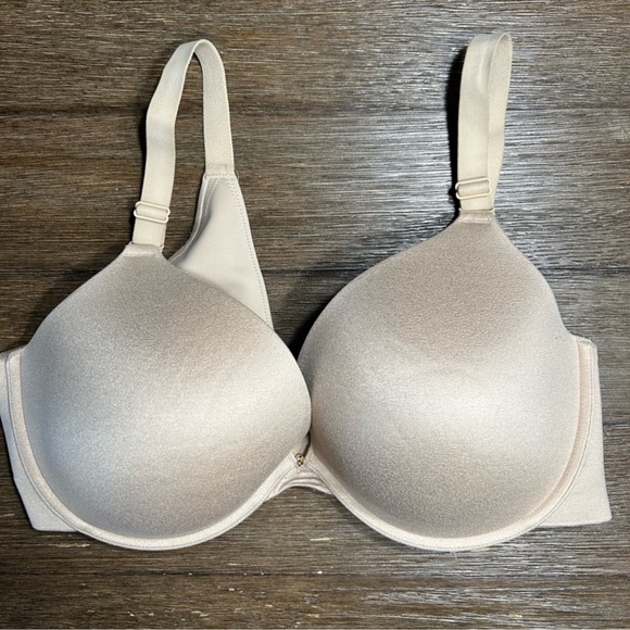 Cacique Other - Lane Bryant Cacique 42ddd underwire bra